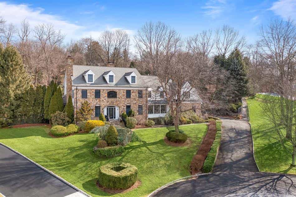 House in Peapack and Gladstone, New Jersey 11756303