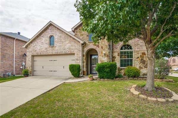 House in Rockwall, Texas 11756488