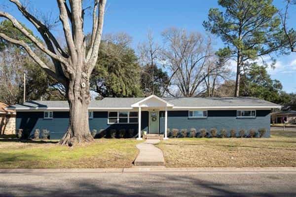 House in Athens, Texas 11756625