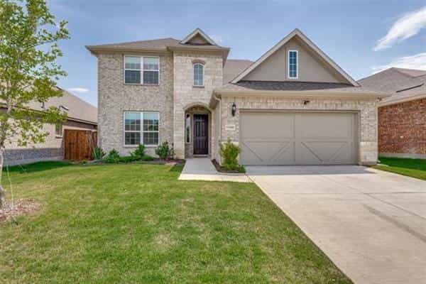 House in Providence Village, Texas 11756769