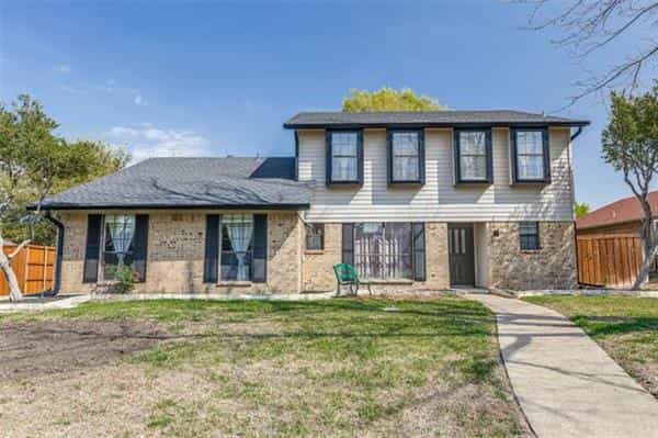 House in Plano, Texas 11756837