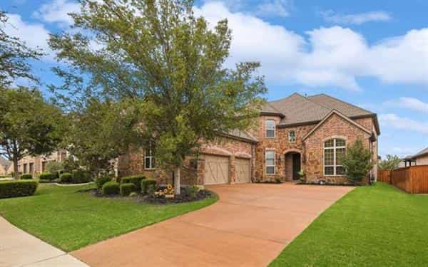 House in Lantana, Texas 11756883