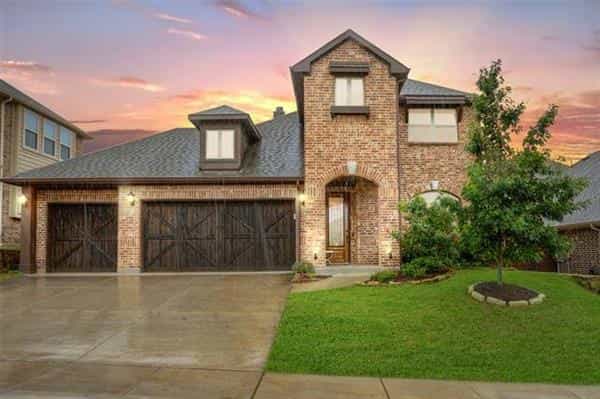 House in Aledo, Texas 11757054