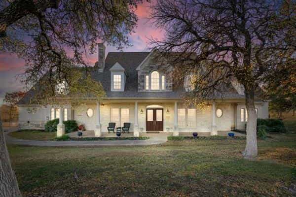 House in Azle, Texas 11757181