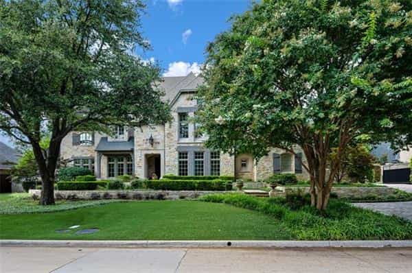 Huis in Addison, Texas 11757439