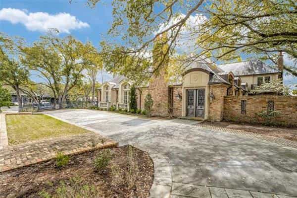 Huis in Addison, Texas 11757455