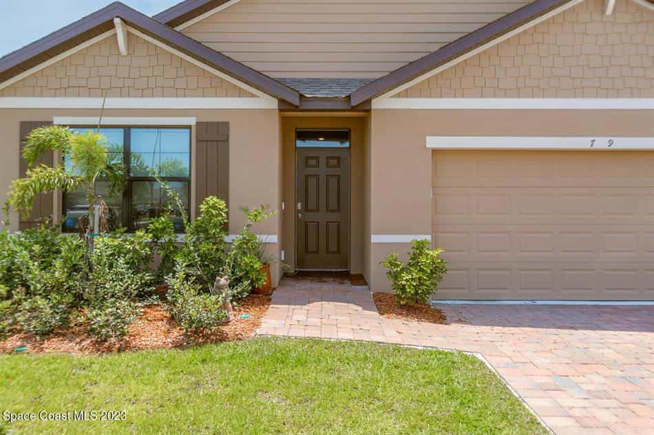 House in Grant-Valkaria, Florida 11757874