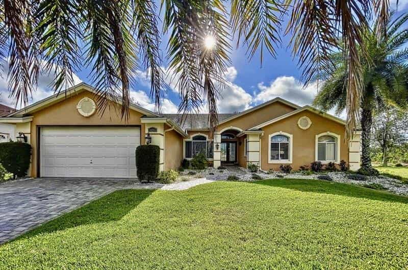 House in Hudson, Florida 11757890