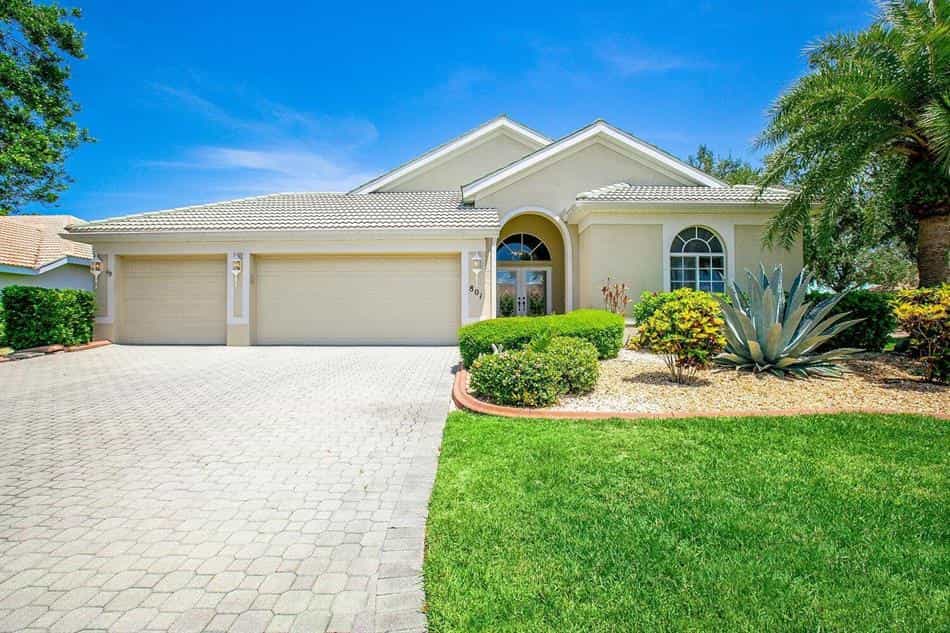 House in Osprey, Florida 11758007