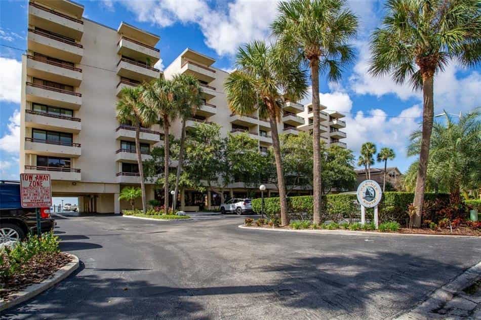 Condominium in Tampa, Florida 11758253