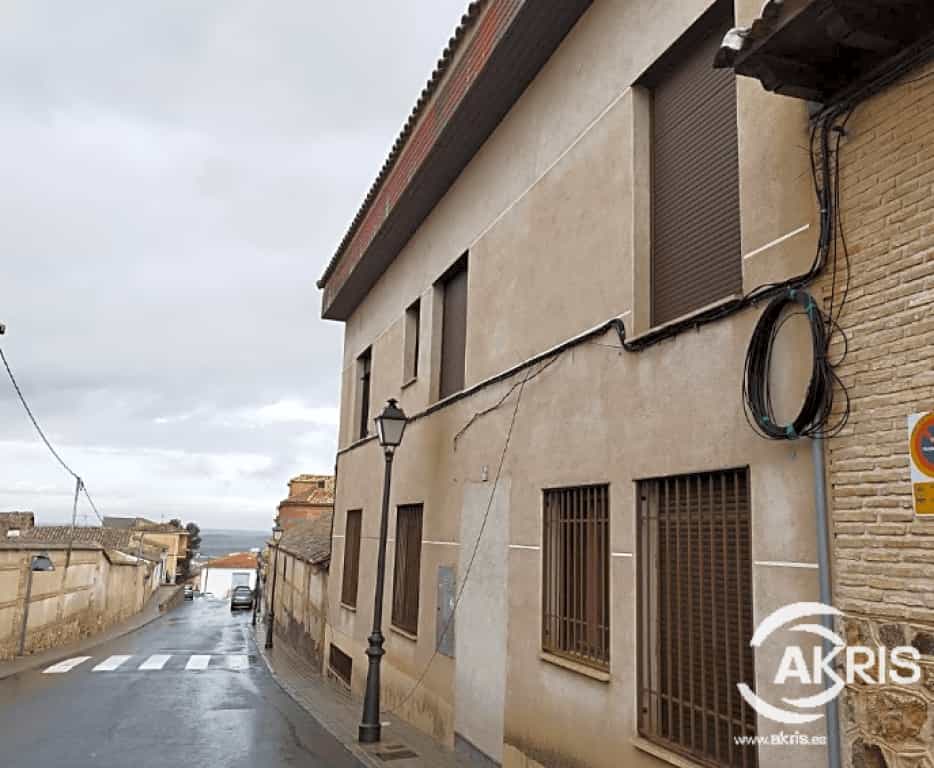 Eigentumswohnung im Olias del Rey, Castille-La Mancha 11758448