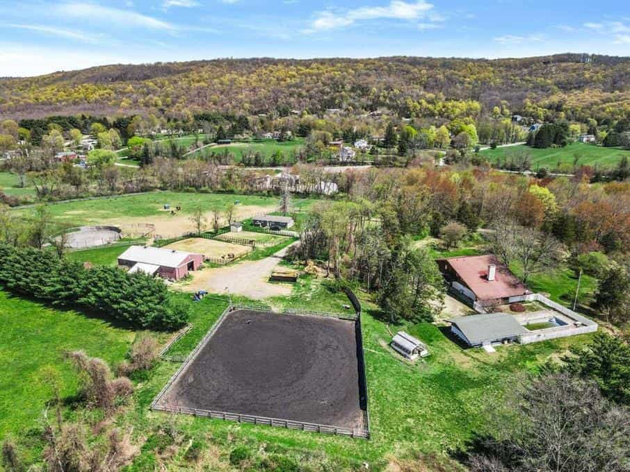 House in Clove Valley, New York 11759161