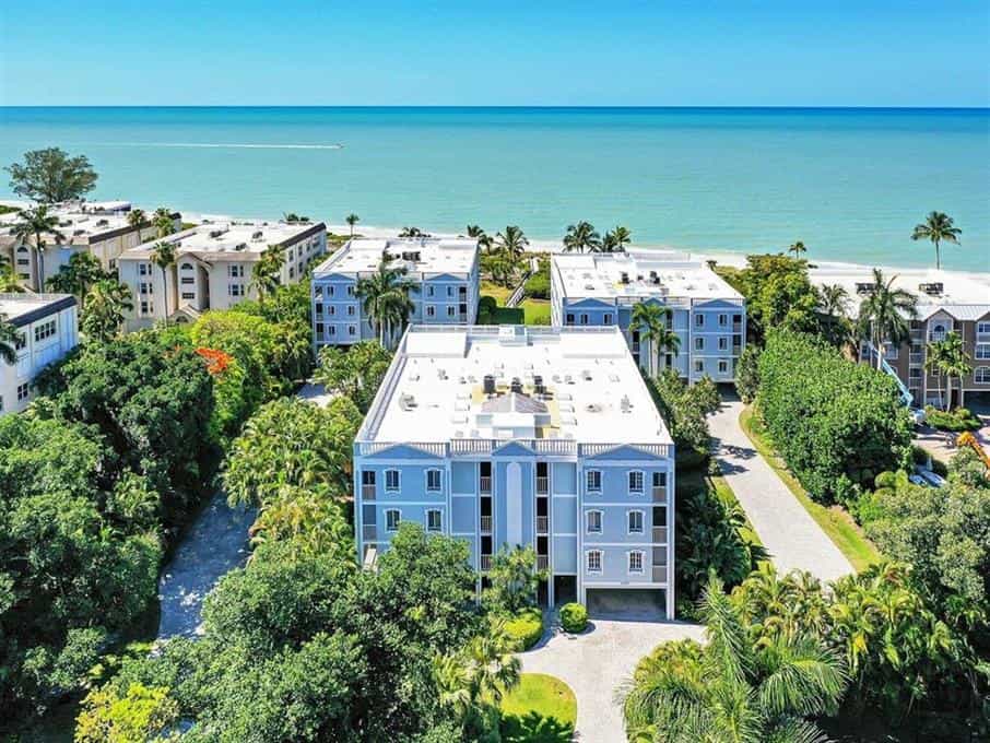 Condominium in Sanibel, Florida 11759616