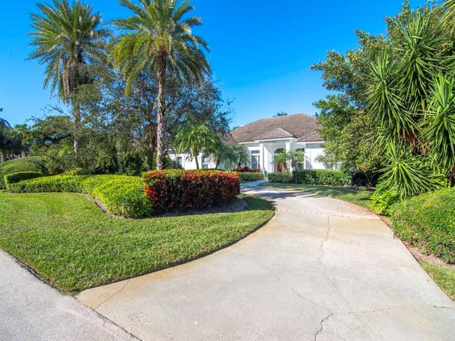 House in South Beach, Florida 11759753