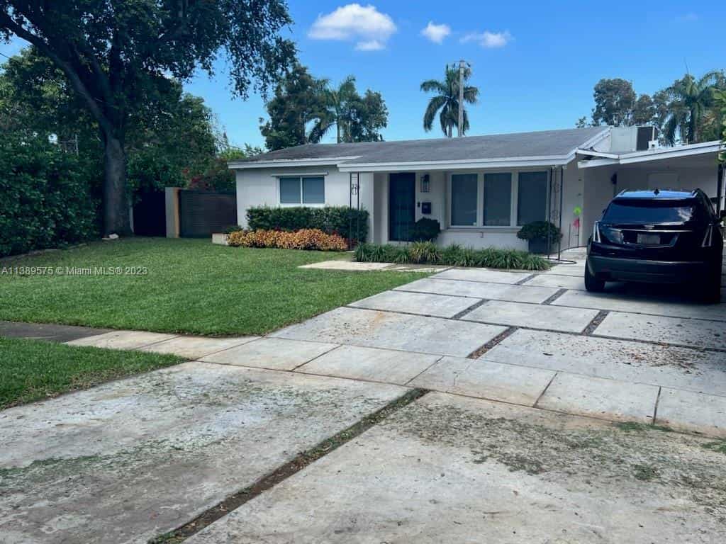 House in Hollywood, Florida 11760438