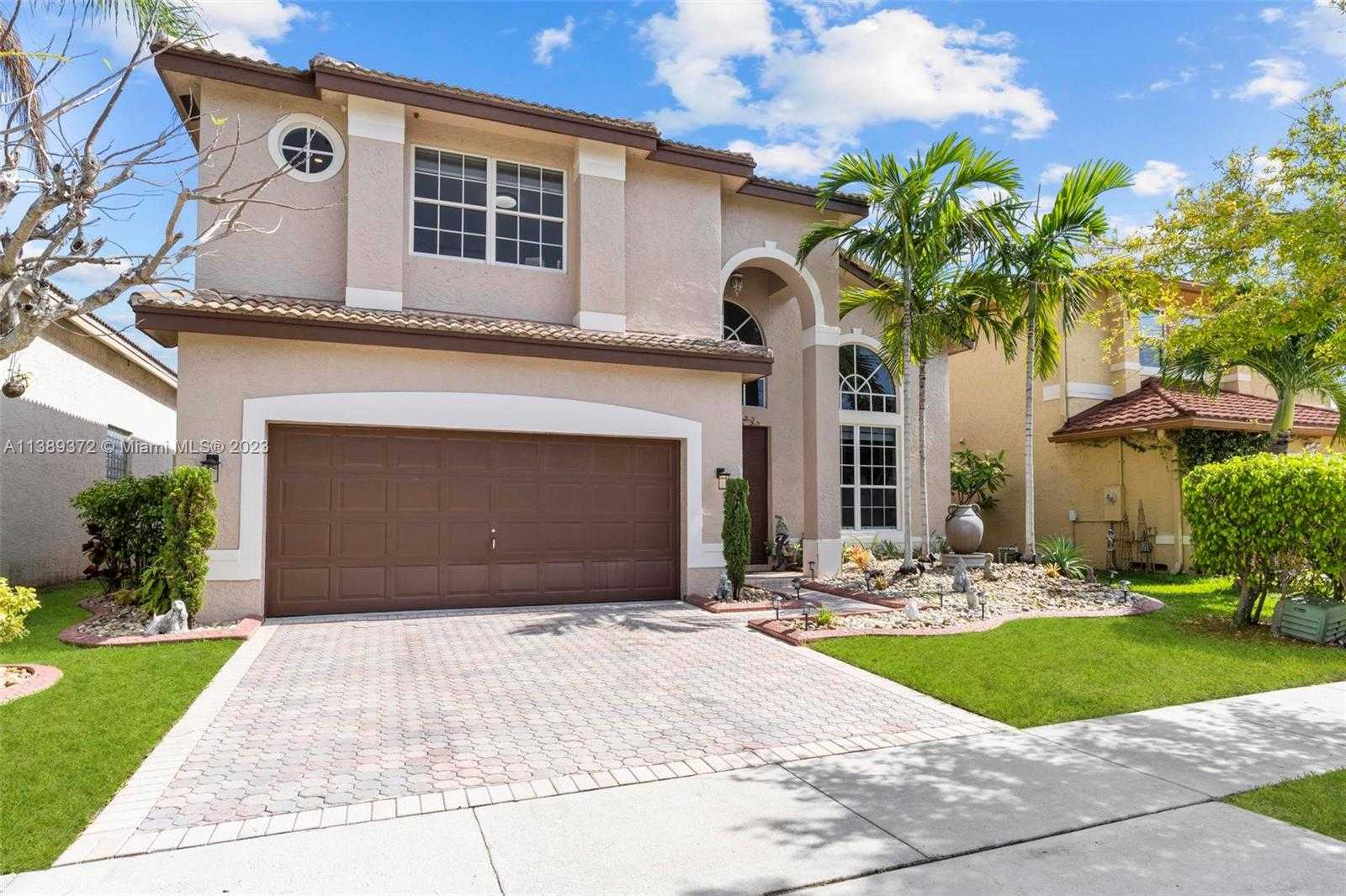 House in Miramar, Florida 11760443