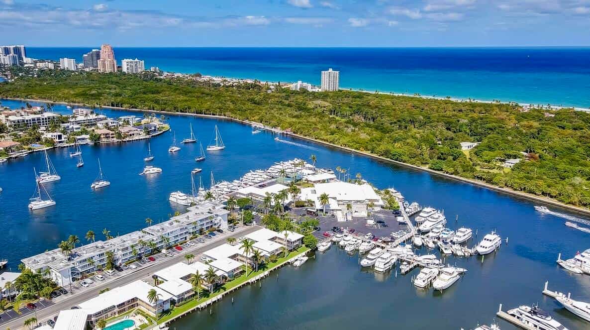 Condominio en Abedul frente al mar, Florida 11760455