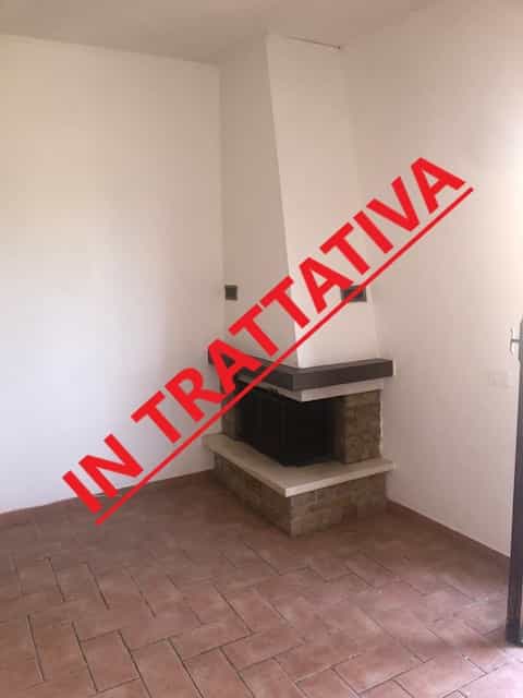 公寓 在 Ponte Galeria, Lazio 11761030