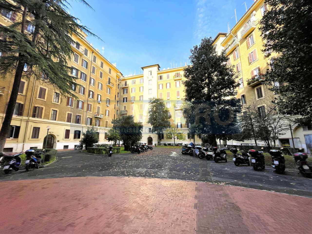 Condominium in Tor di Quinto, Lazio 11761042