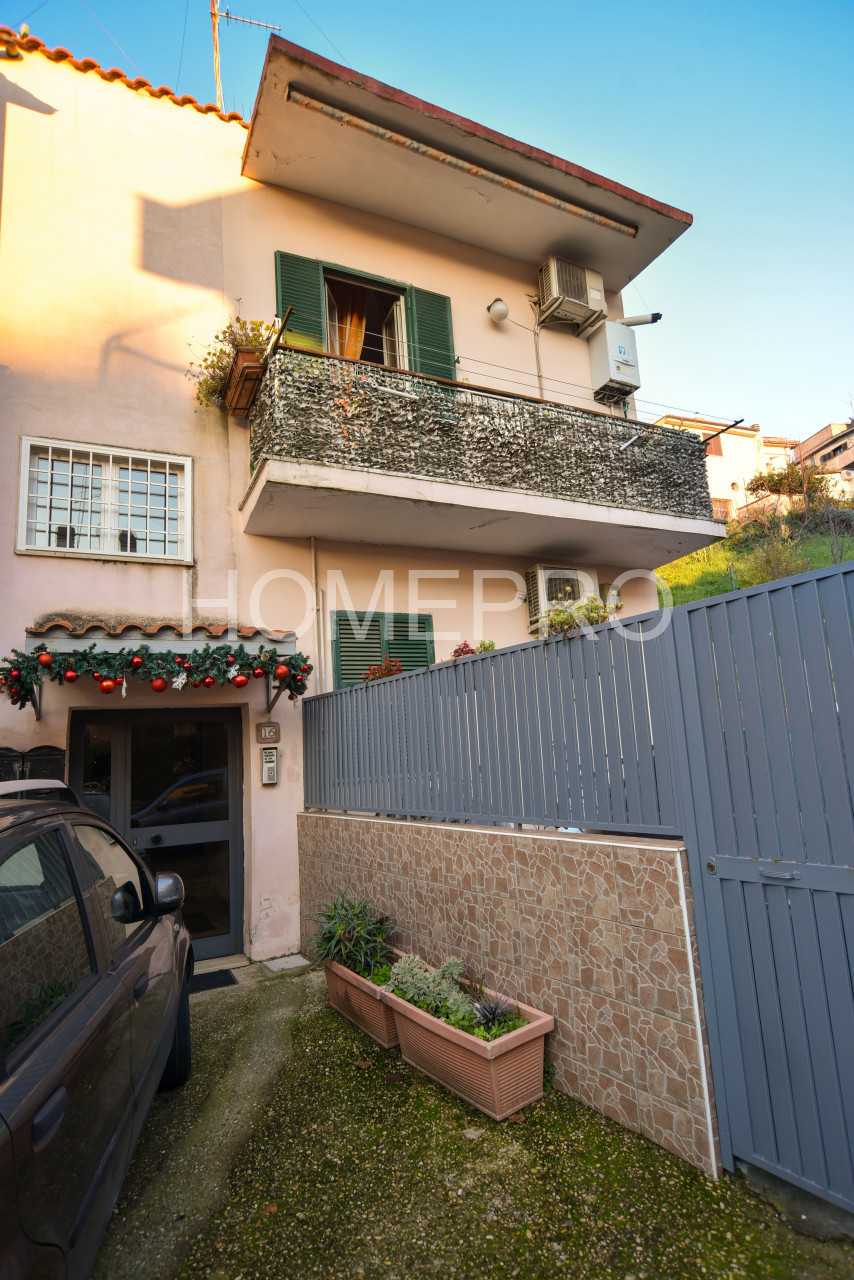 Condominium dans Sant'Onofrio, Lazio 11761065