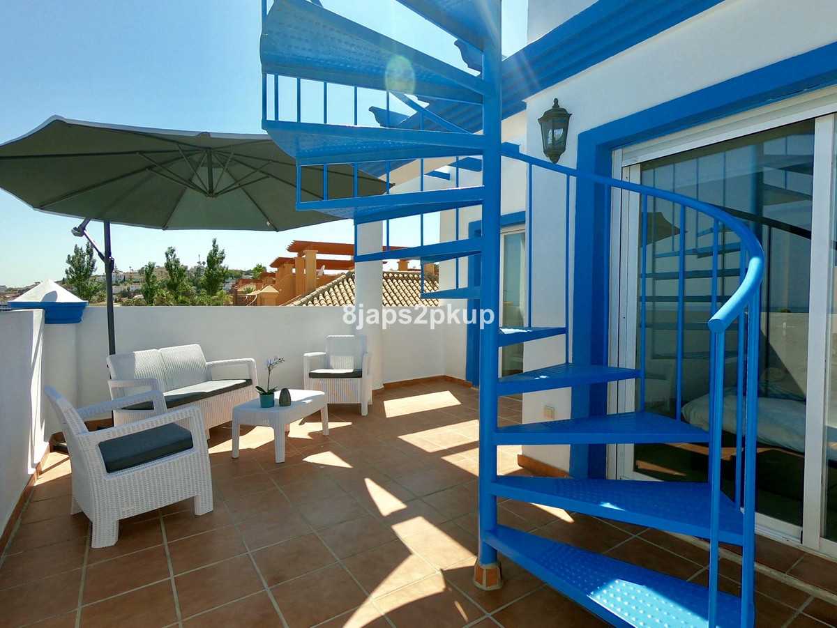 House in Estepona, Andalusia 11761253