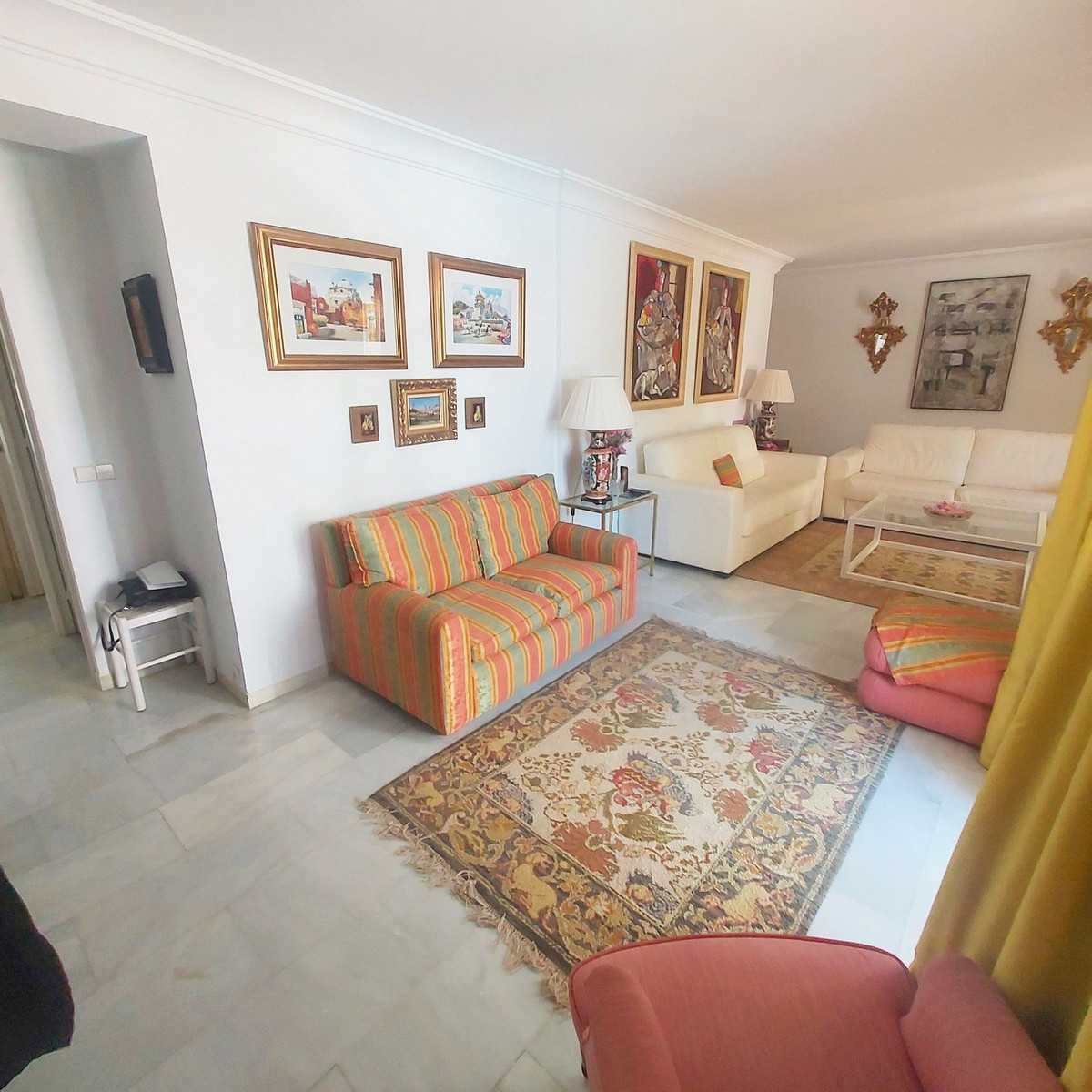 公寓 在 Marbella, Andalucía 11762961