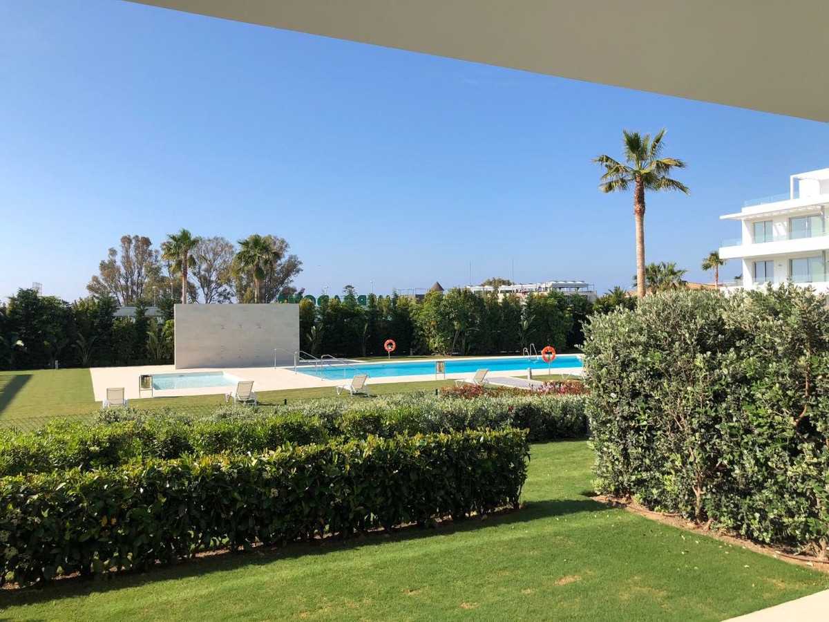 Condominium in Marbella, Andalusia 11763739
