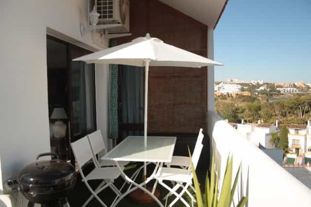 House in Estepona, Andalusia 11764107