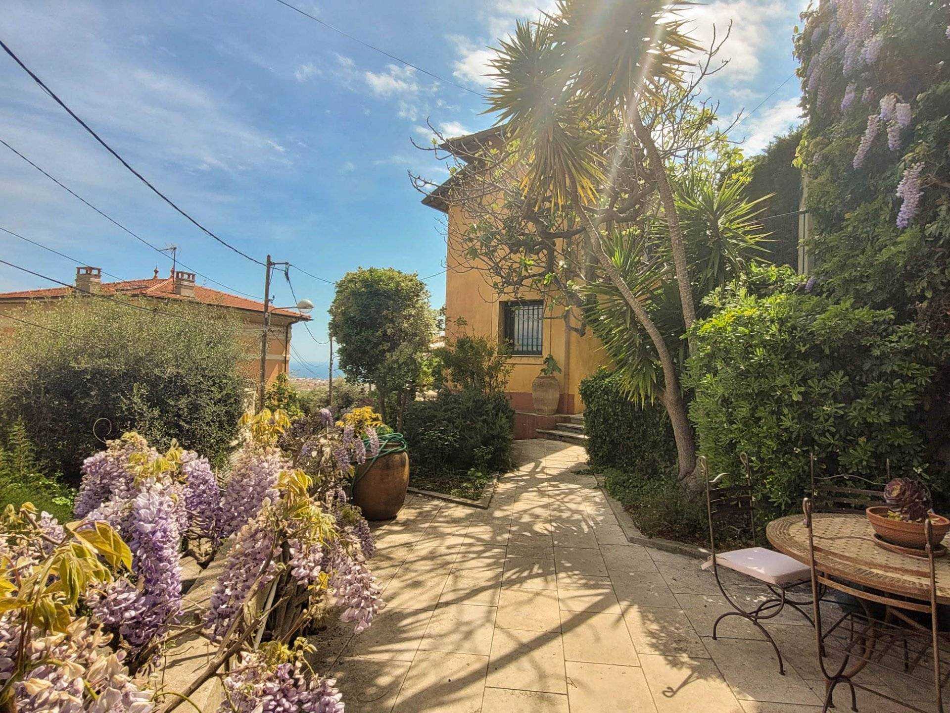 House in Nice, Provence-Alpes-Cote d'Azur 11764459