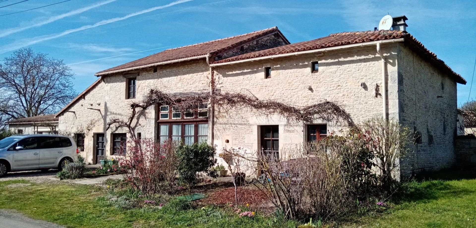 Rumah di Savigné, Nouvelle-Aquitaine 11764566
