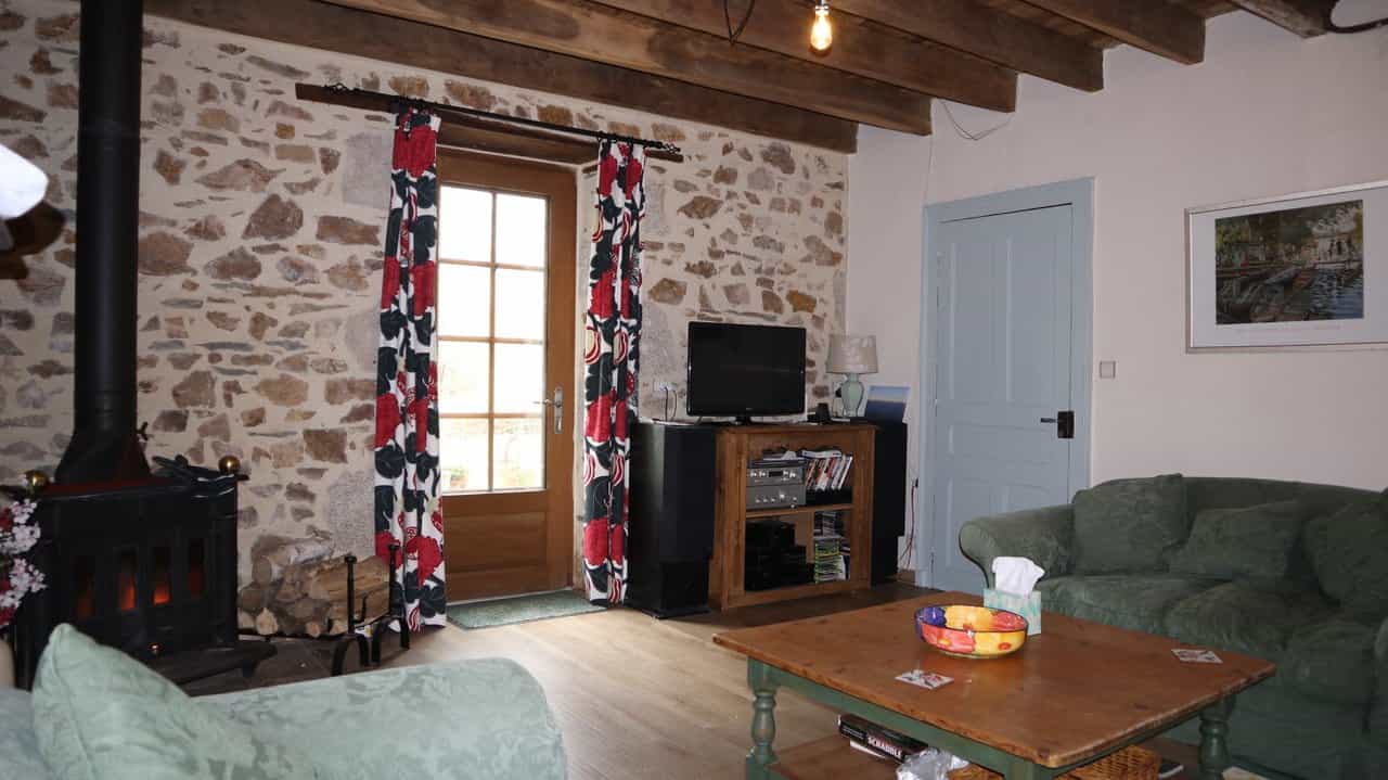 House in Lesterps, Nouvelle-Aquitaine 11764605
