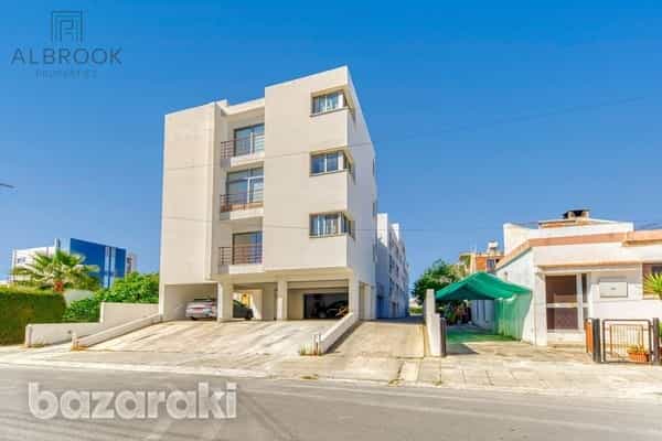 Condominium dans Mesa Geitonia, Limassol 11765123