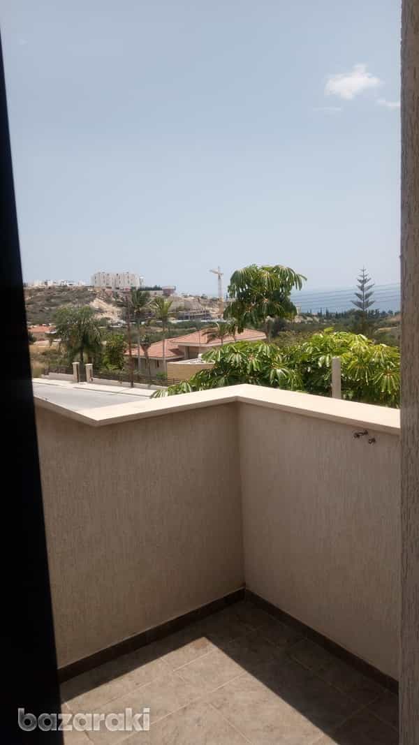 Dom w Agios Tychon, Larnaka 11765243