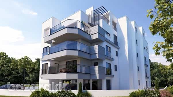 Condominium in Kato Polemidia, Lemesos 11765424