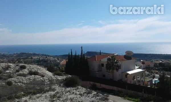 Condominium in Agios Tychon, Larnaka 11765630