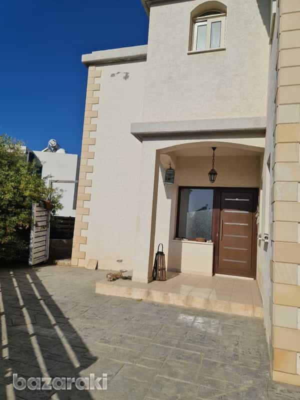жилой дом в Kolossi, Limassol 11767544