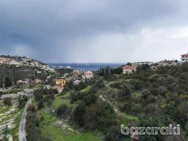 Condominium in Agios Tychon, Larnaka 11767610