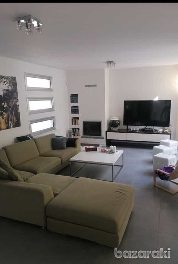 Condominium in Limassol, Lemesos 11767900