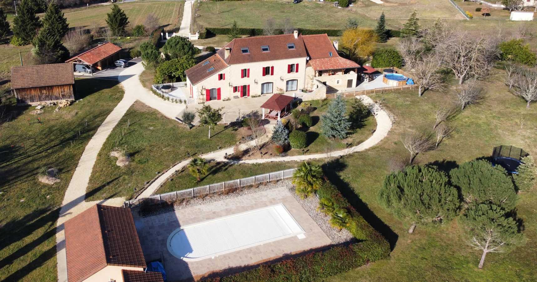 House in La Tour, Provence-Alpes-Cote d'Azur 11768358