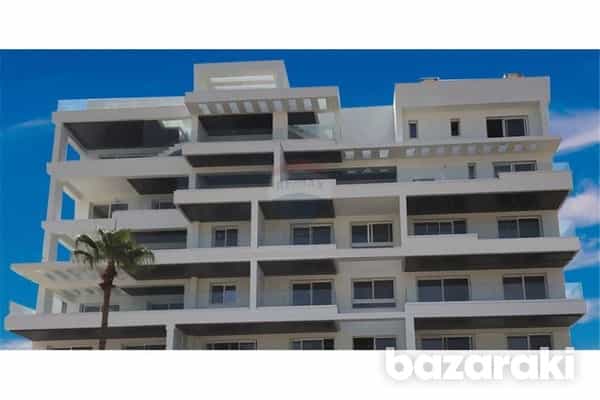Condominium dans Larnaca, Larnaka 11769612
