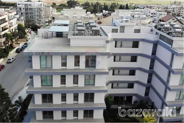 Condominium in Larnaca, Larnaka 11769639