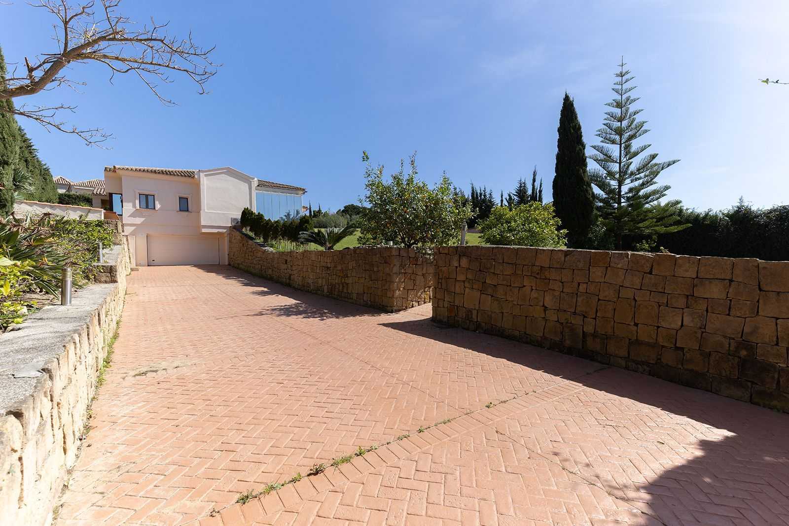 House in Sotogrande, Andalusia 11769829