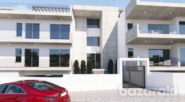 Condominium in Mouttagiaka, Limassol 11771124