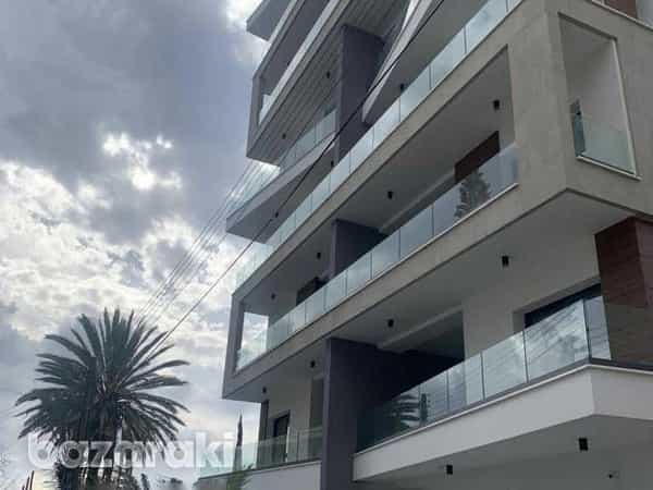 Condominium in Limasol, Lemesos 11774507
