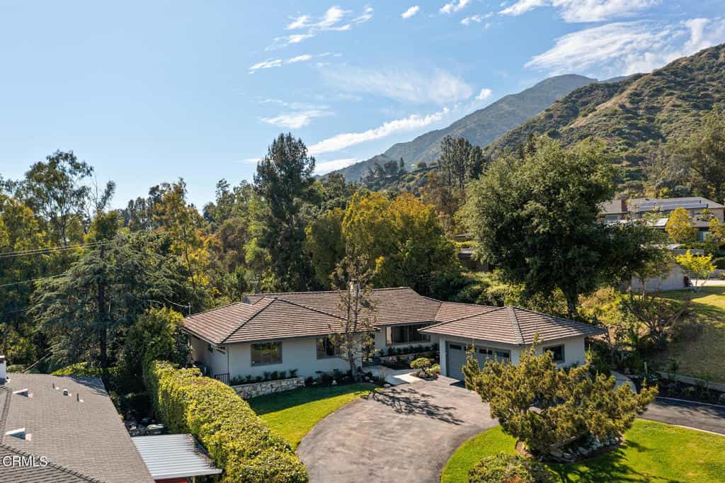 House in Sierra Madre, California 11775145
