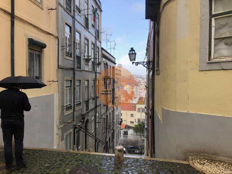 Inny w Lizbona, Lizbona 11775552