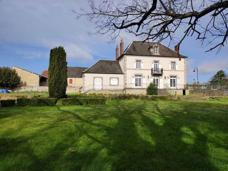 House in Avord, Centre-Val de Loire 11776809