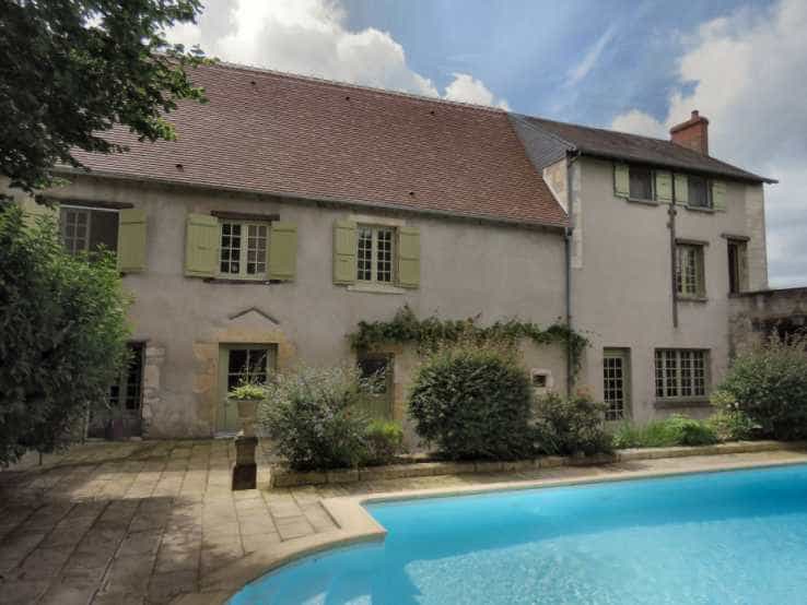 Hus i La Charité-sur-Loire, Bourgogne-Franche-Comté 11776818