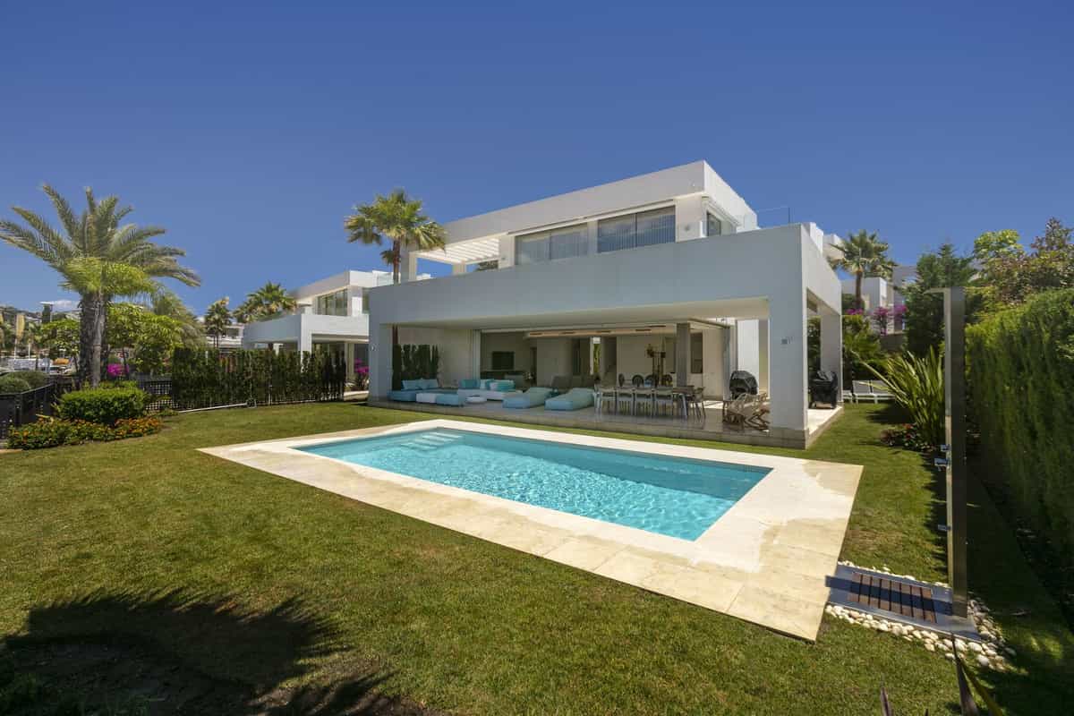 rumah dalam Marbella, Andalusia 11777512