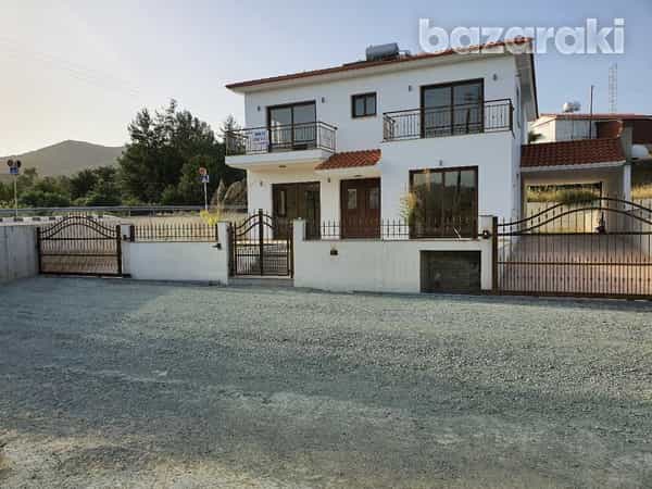 rumah dalam Eptagonia, Limassol 11777657